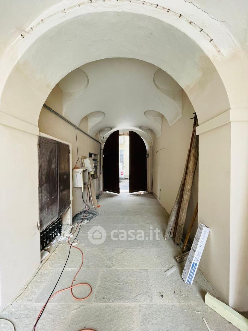 Bilocale in Via Ospedale — foto 2 di 32
