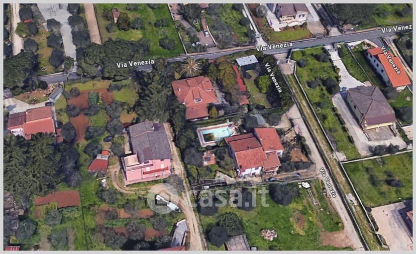 Villa in Via Venezia — foto 2 di 32