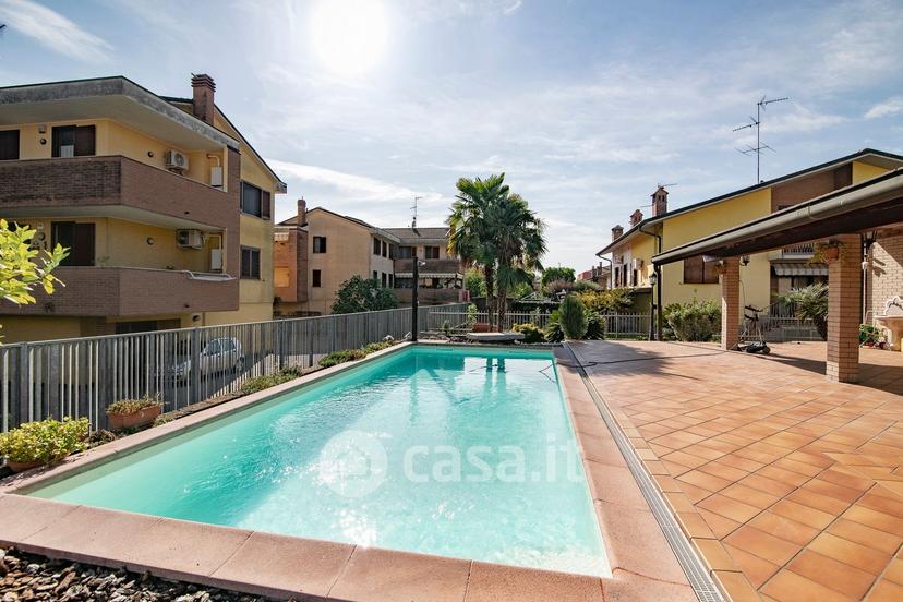 Villa in Via Sandro Pertini 21 — foto 14 di 83