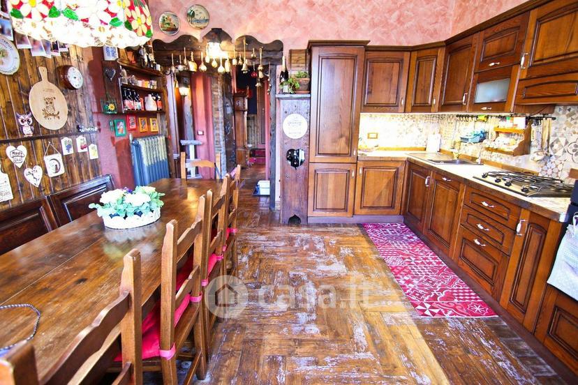 Villa in Via Alessandro Tadino 3 — foto 3 di 52