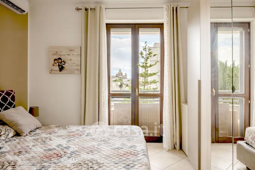 Quadrilocale in Via Ugo Foscolo 15 — foto 18 di 37