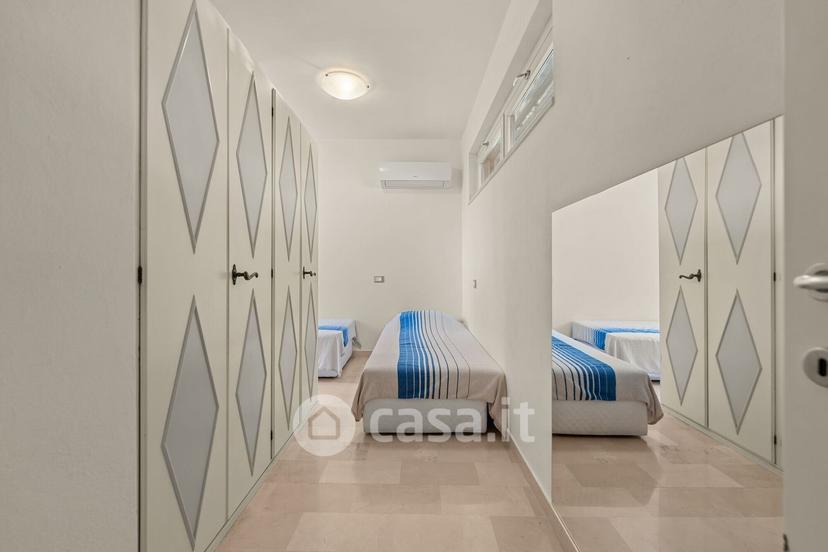 Villa in Via del Glicine 2 — foto 28 di 41