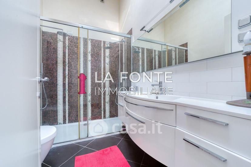 Villa in Via Lombardia — foto 6 di 29