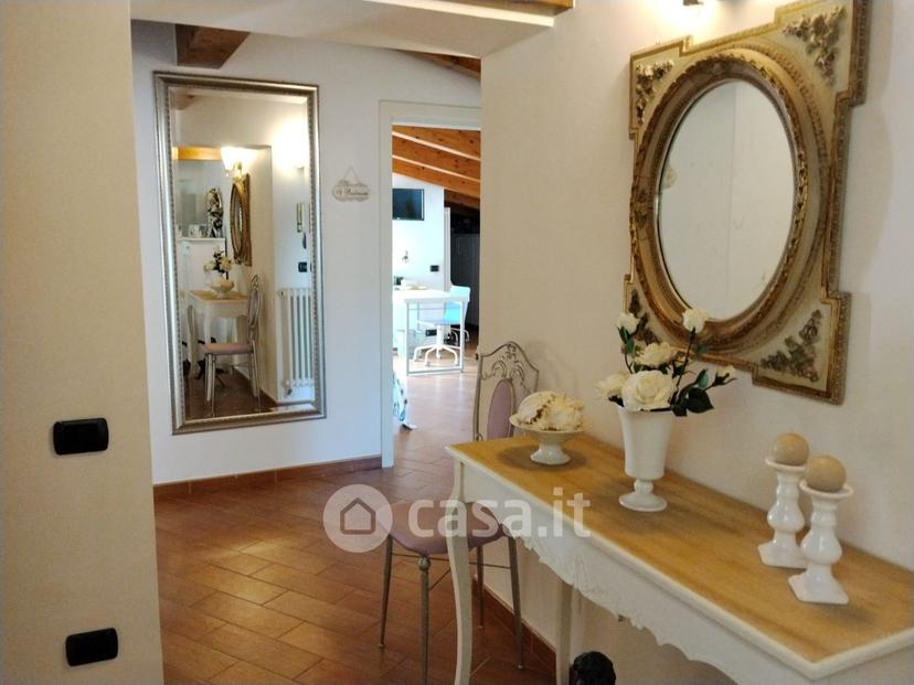 Villa in Via Catena 24 — foto 4 di 30