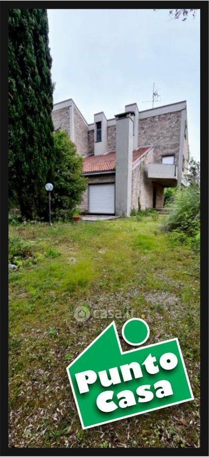 Villa in Via Europa 128 — foto 22 di 26