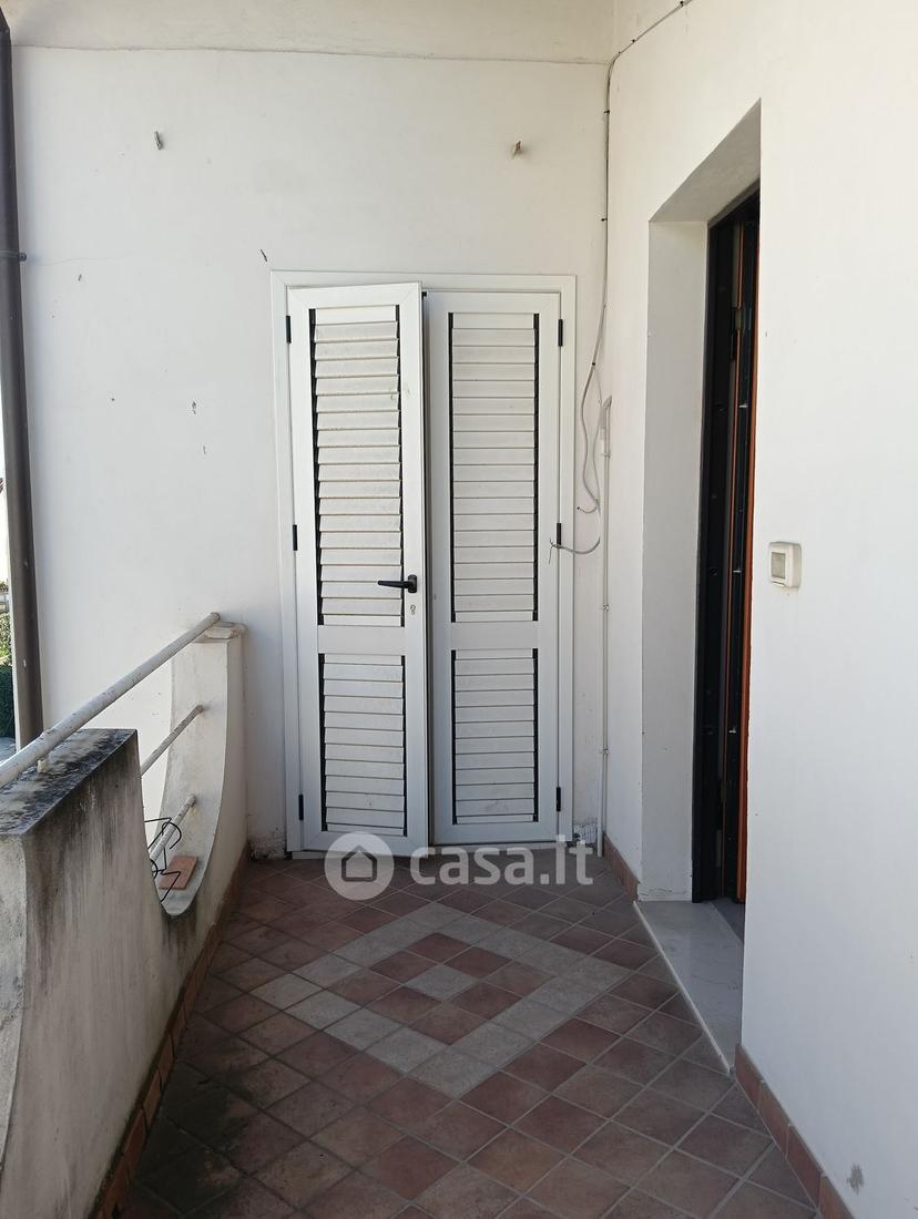 Trilocale in Viale dei Pini 247 — foto 3 di 15