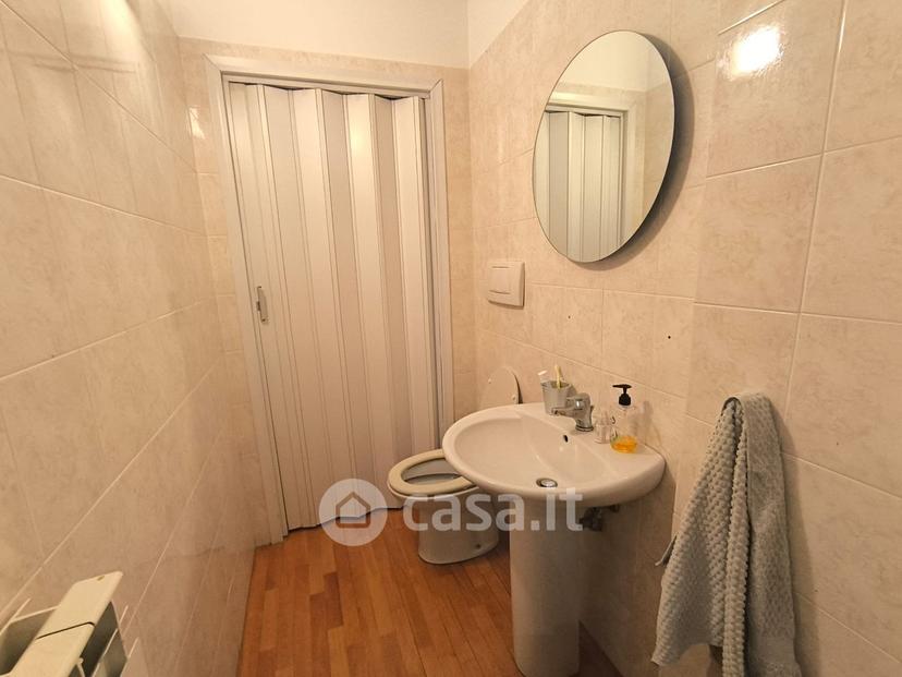 Trilocale in Via Mencaroni — foto 37 di 44