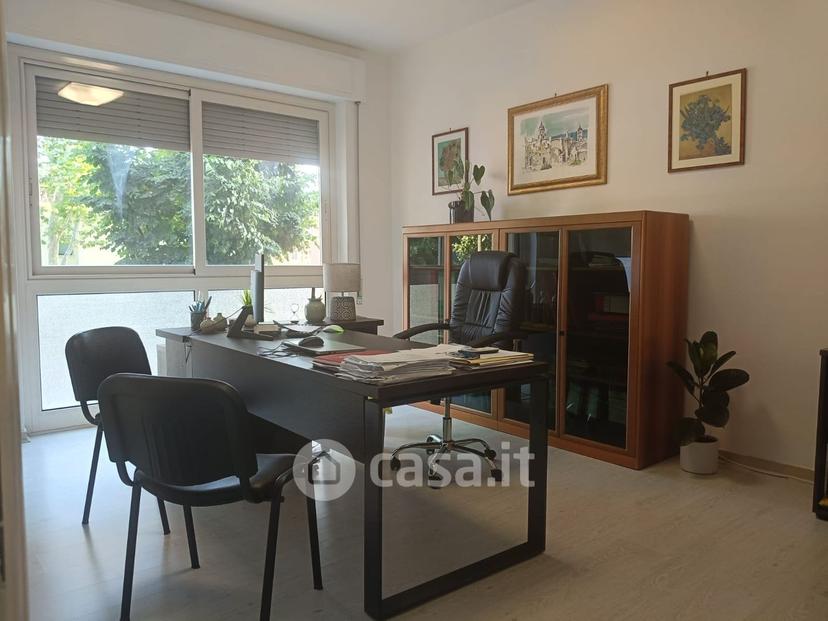 Stanza in Viale F. Petrarca — foto 4 di 6