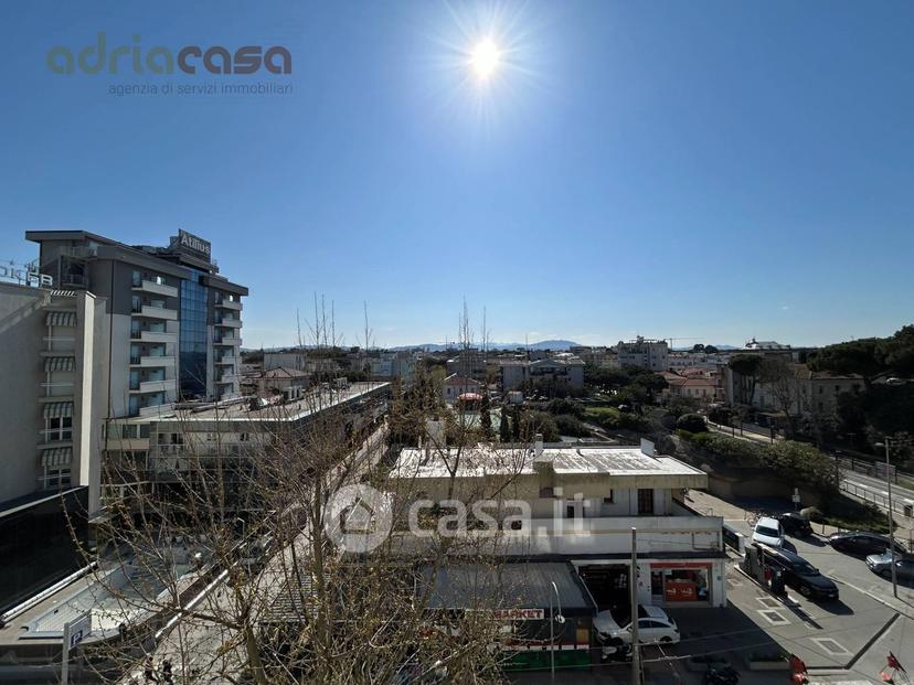 Trilocale in Viale d'Annunzio — foto 3 di 13