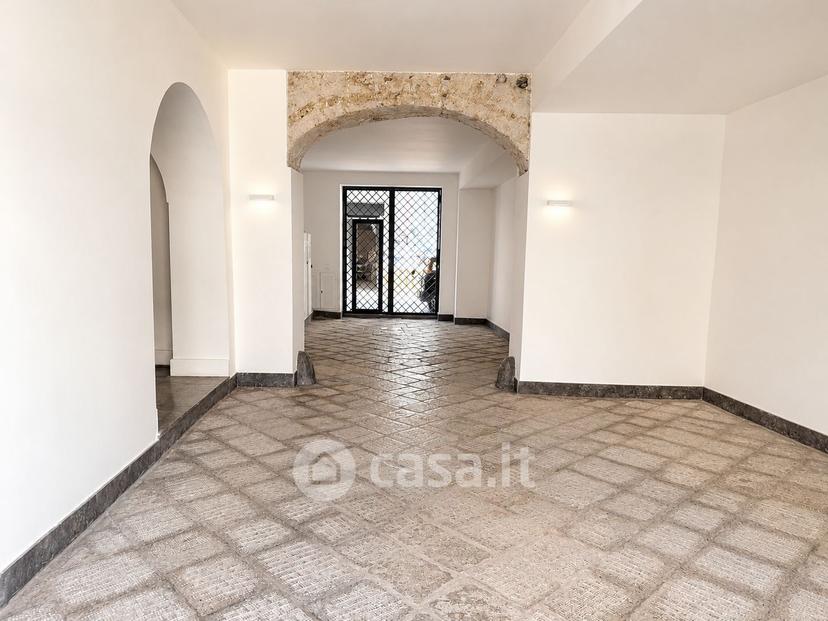 Bilocale in Via Castrofilippo 35 — foto 2 di 26