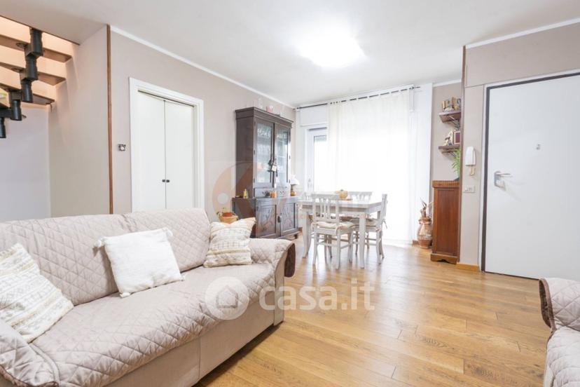 Appartamento in Via Walter Pasella 36 — foto 20 di 36