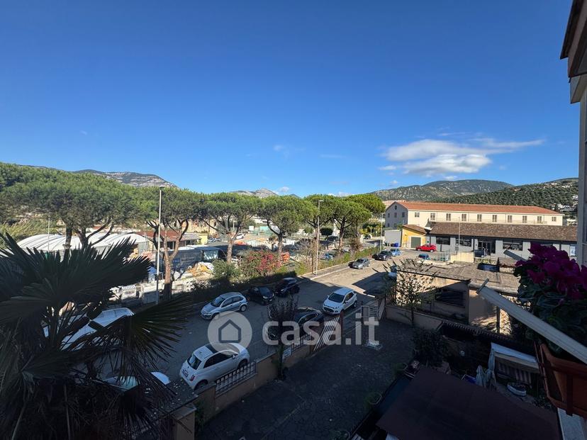 Trilocale in Via delle Chiuse 3 — foto 3 di 52