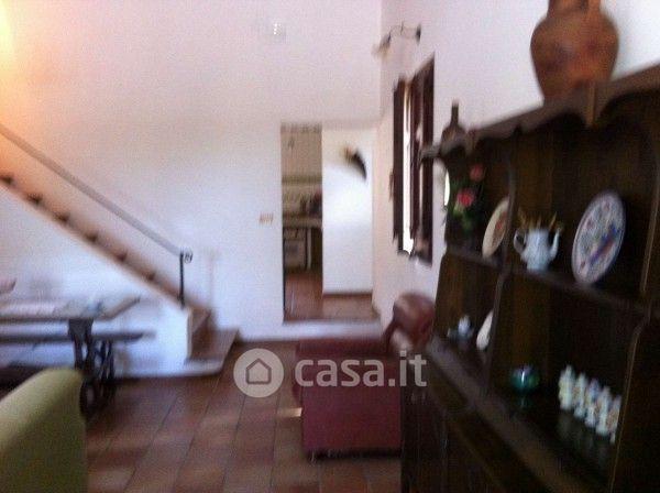 Villa in Via Gorizia — foto 3 di 10