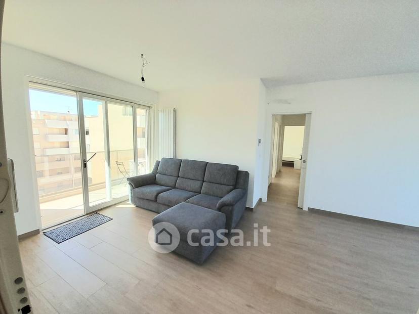 Appartamento in Via Mario Ronzini — foto 6 di 51