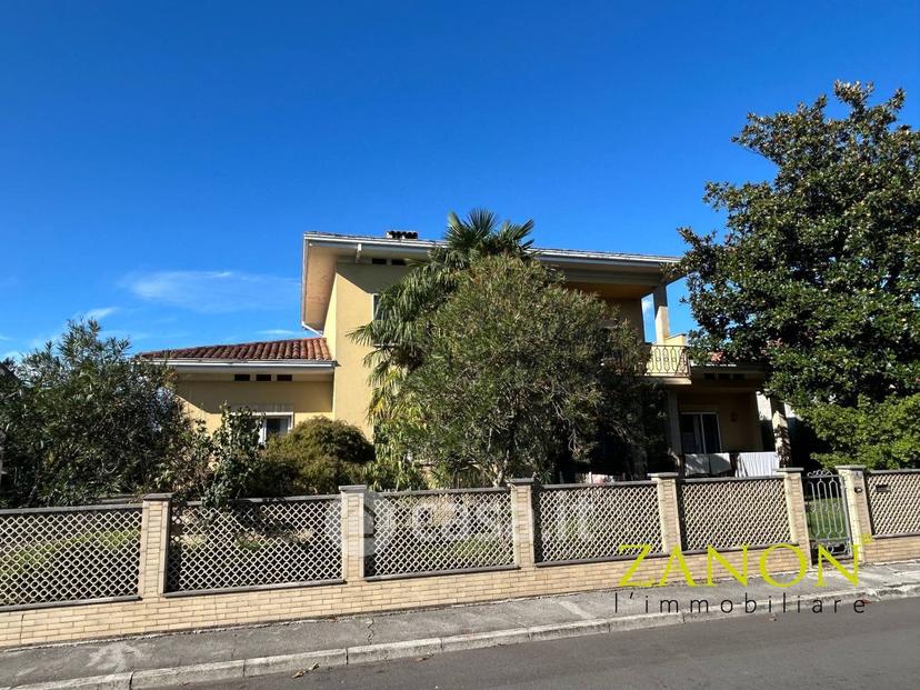 Villa in Via Concordia 8 — foto 40 di 46