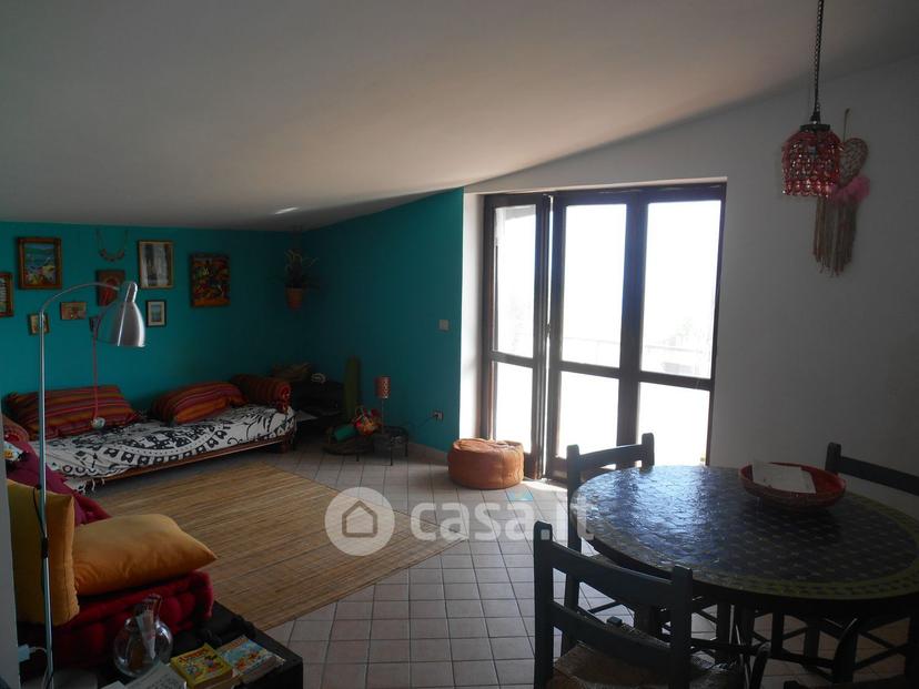 Trilocale in Via Altieri 14 — foto 2 di 33