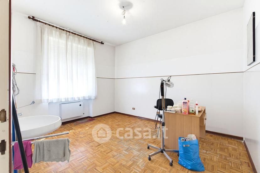 Appartamento in Papa Giovanni Ventitreesimo 12 — foto 9 di 32