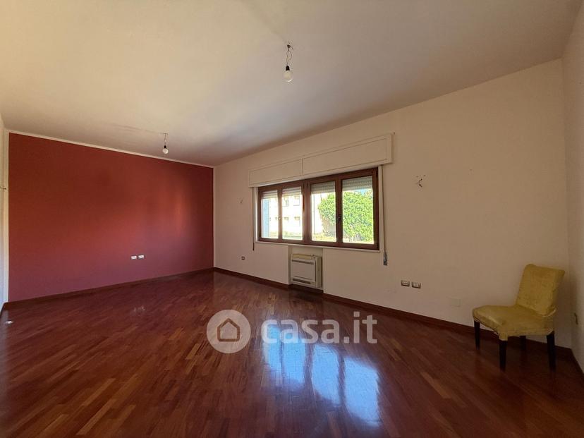 Appartamento in Via Umbria 14 — foto 16 di 23