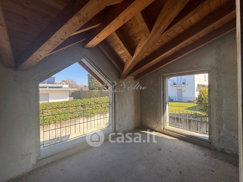 Villa in Villaggio Trieste — foto 14 di 25