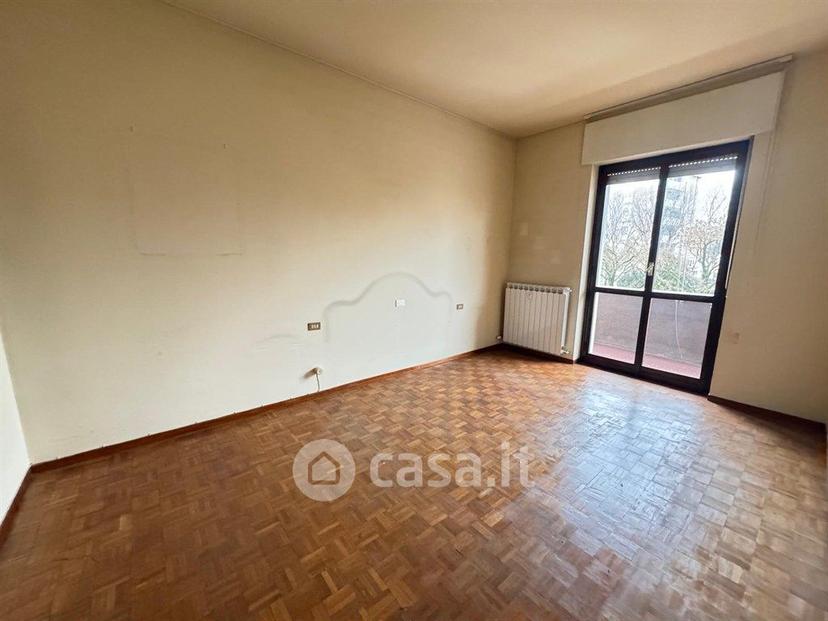 Trilocale in Via Luca della Robbia 1 — foto 15 di 29