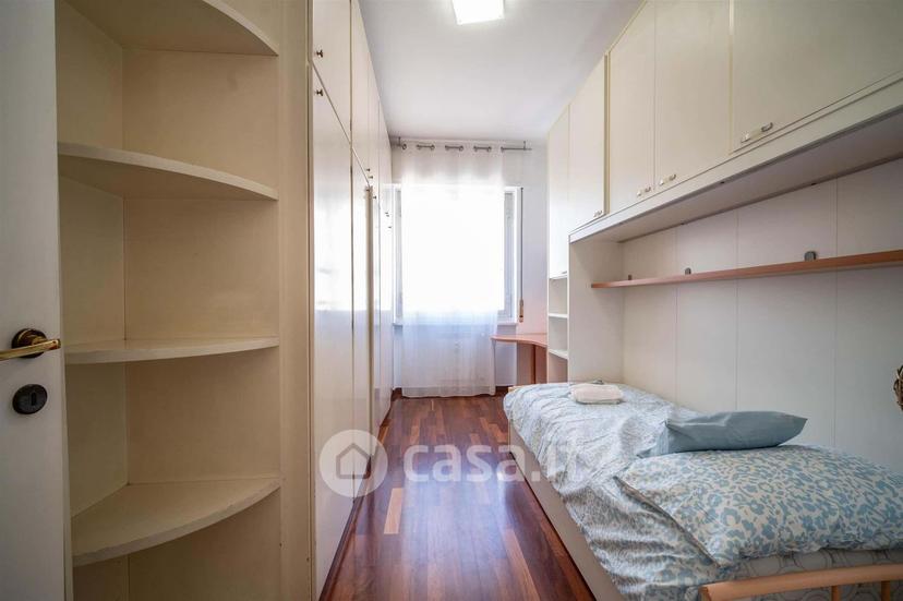 Stanza in Corso Sardegna 115 R — foto 13 di 26