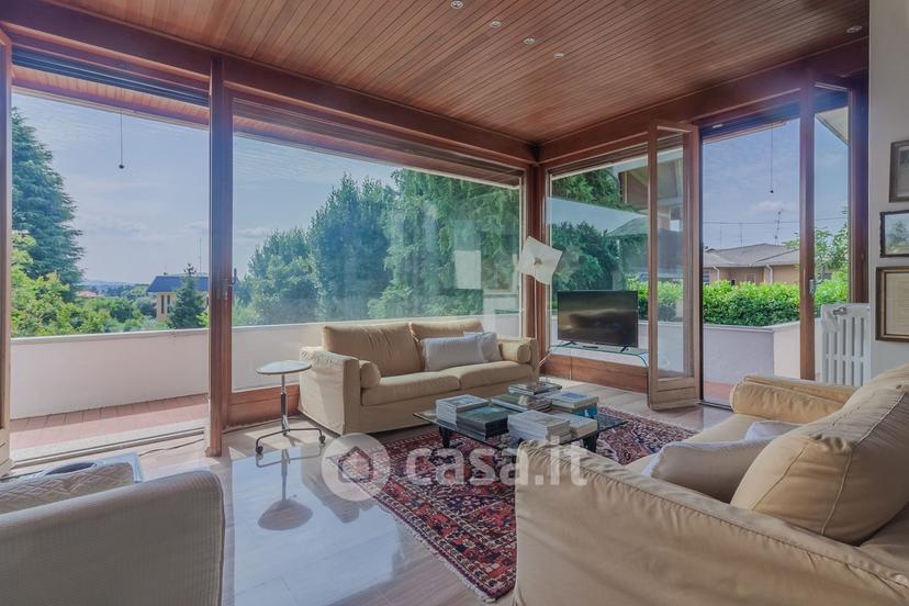 Villa in Via Como 19 — foto 22 di 32