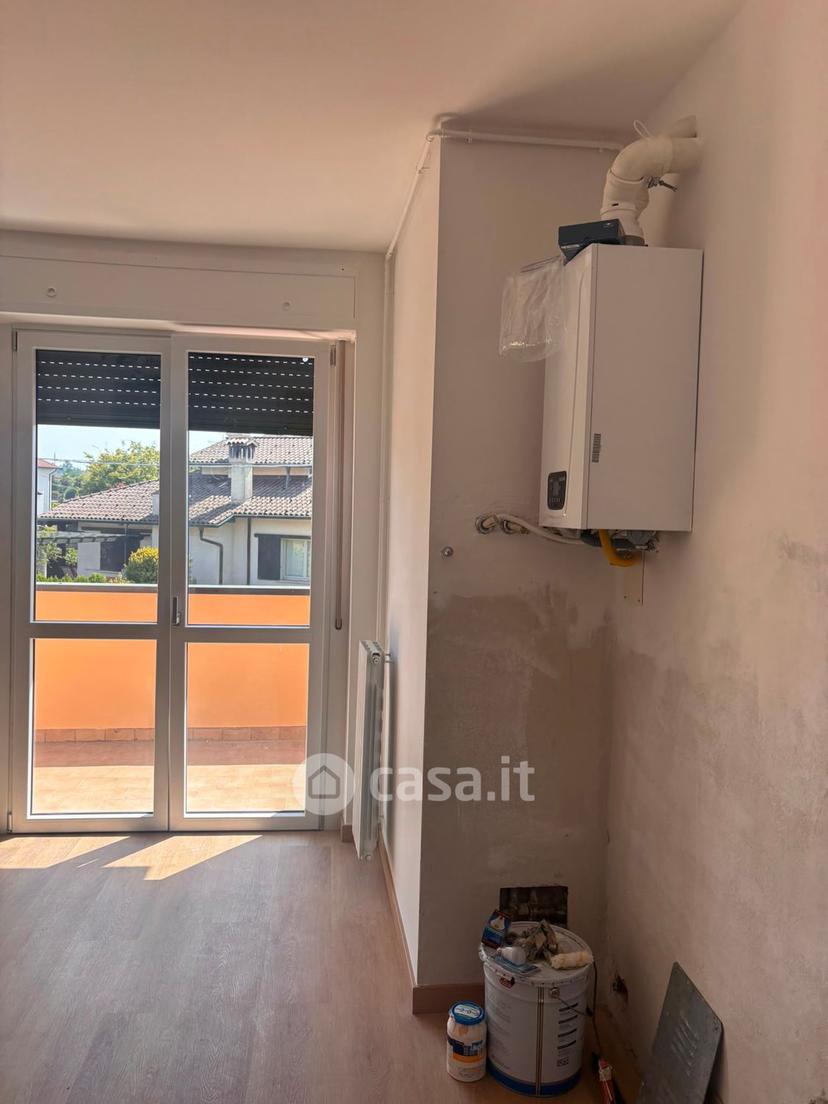 Trilocale in Via G. Pascoli 6 — foto 9 di 16