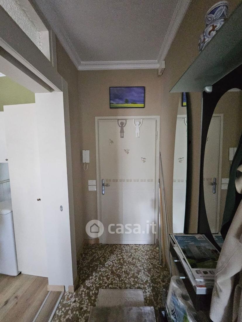Stanza in Via Colombare — foto 2 di 34