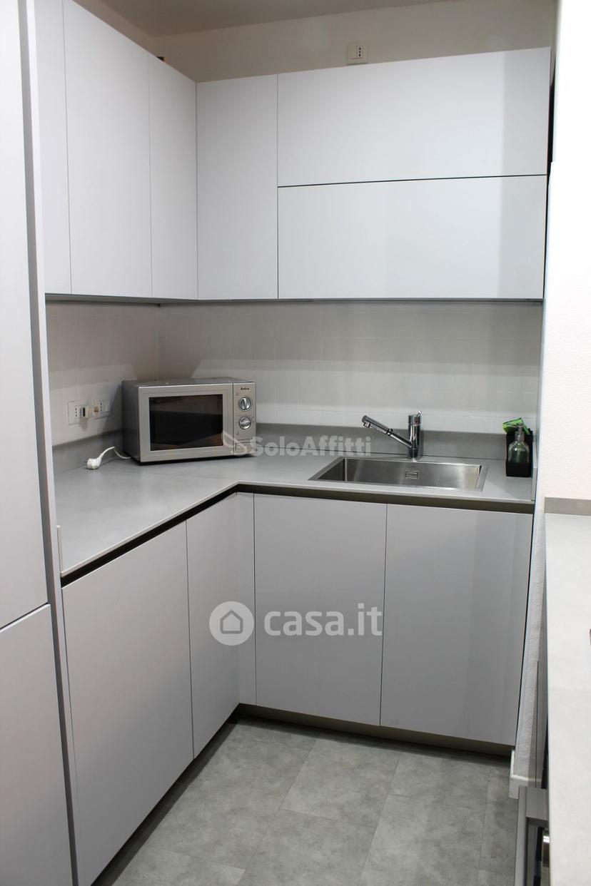 Quadrilocale in Via Ludovico Ariosto — foto 11 di 23