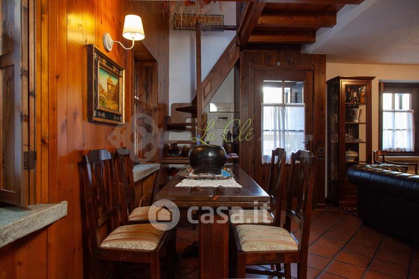 Quadrilocale in Frazione Biolley 69 — foto 2 di 28