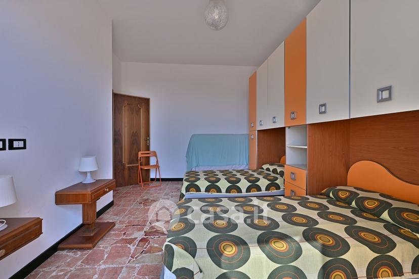 Quadrilocale in Via Alpicella — foto 16 di 33