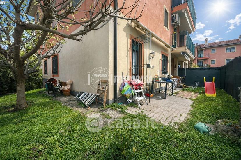 Bilocale in Via Fratelli Cervi 1 — foto 9 di 24