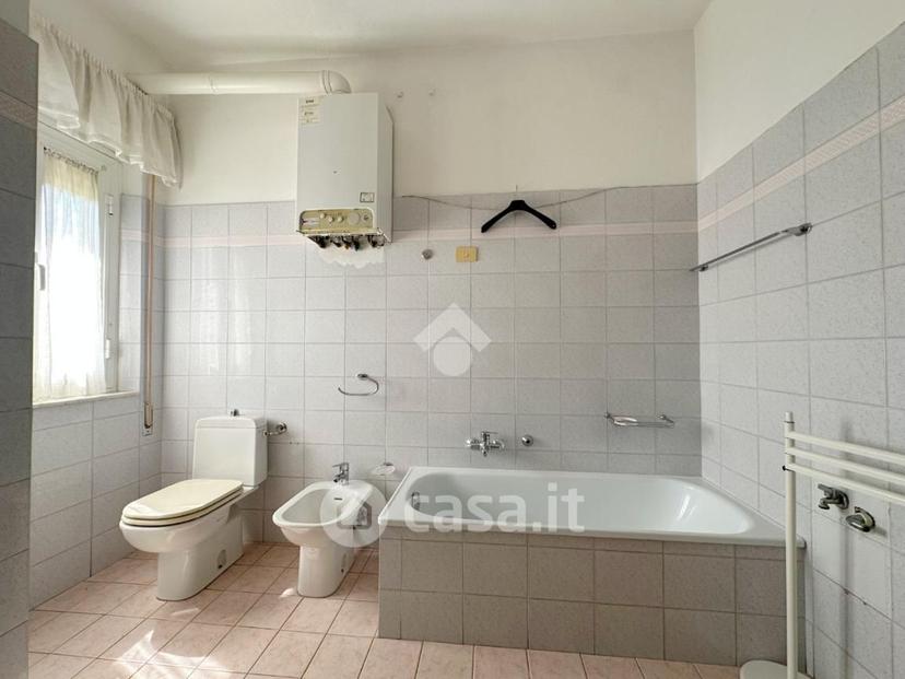 Trilocale in Via delle Pinete 50
