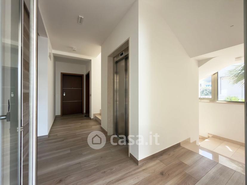 Trilocale in Viale Guglielmo Marconi 170 — foto 33 di 50