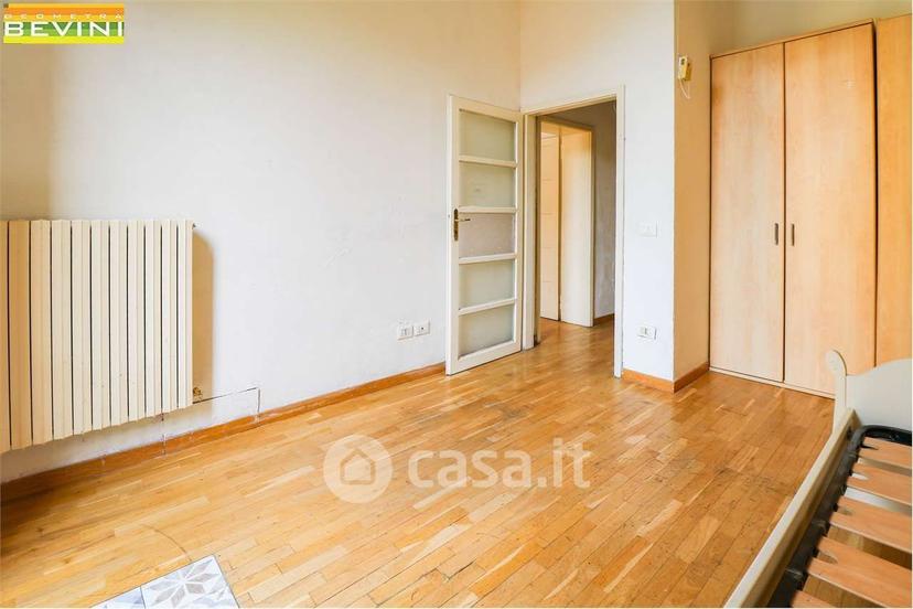 Trilocale in Via Dario Niccodemi 4 — foto 10 di 28