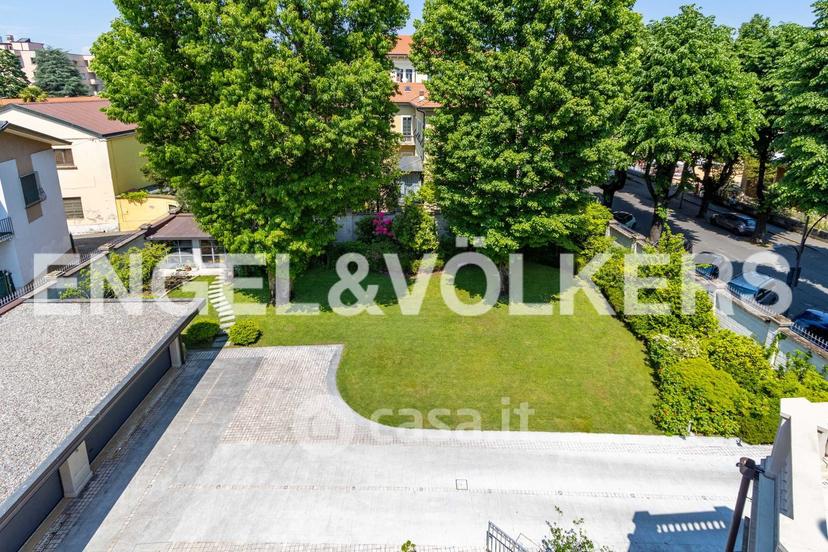 Villa in Corso Leonardo da Vinci — foto 39 di 39