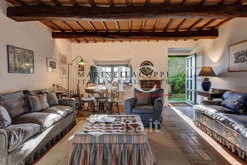 Villa in Piazza Giacomo Matteotti — foto 21 di 48