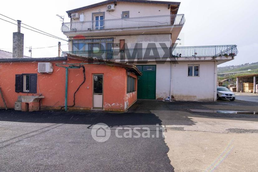 Trilocale in Via Giarre Nunziata 57 — foto 18 di 67