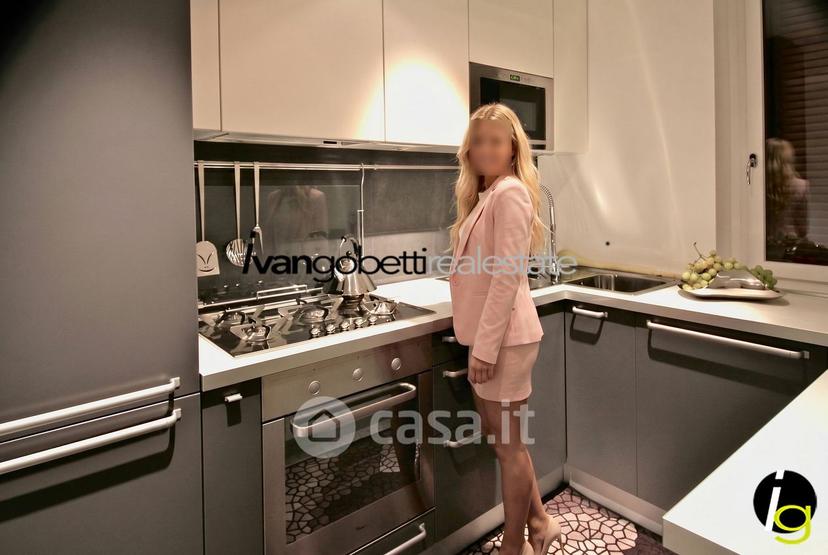 Villa in Via Martiri della Libertà 8 — foto 12 di 72