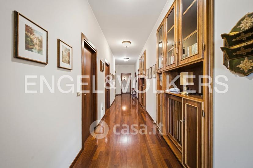 Villa in Via Ingegner Giacomo Tovo 8