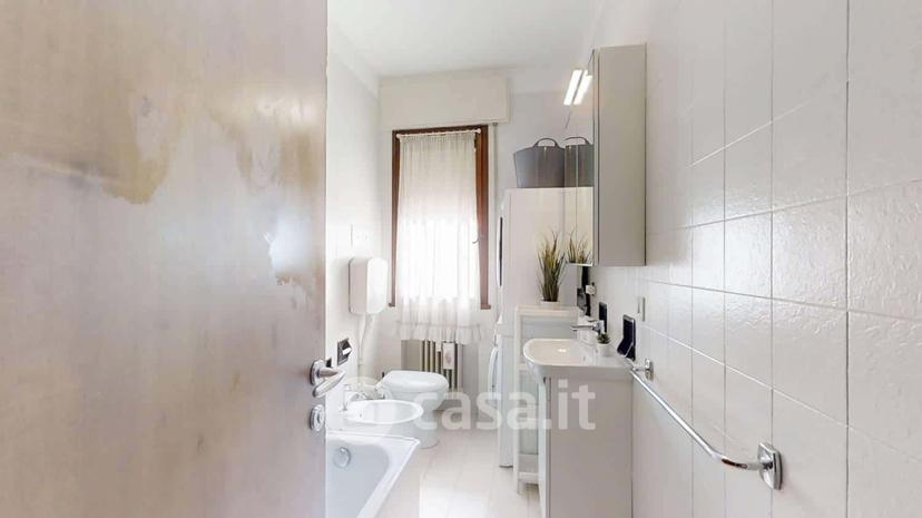 Stanza in Via Bosco Wollemborg 3 a — foto 4 di 13