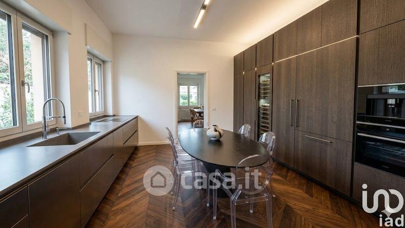 Villa in Via della Rotonda 22 — foto 31 di 73