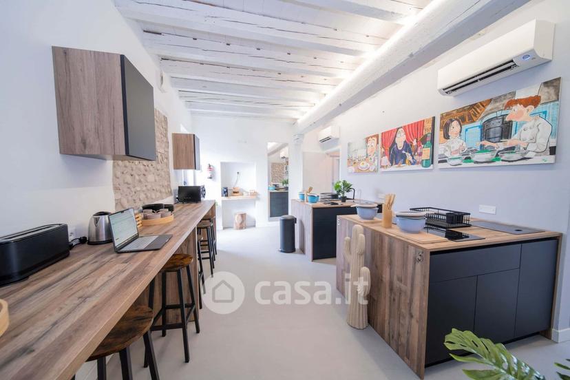 Stanza in Strada della Genovesa 44 — foto 7 di 11