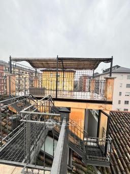 Trilocale in Via Francesco Crispi 5