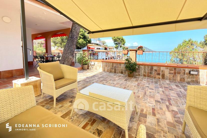 Trilocale in Via Aurelia 111 — foto 35 di 38