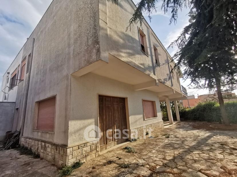 Villa in Via Ascanio Grandi 4 — foto 13 di 49
