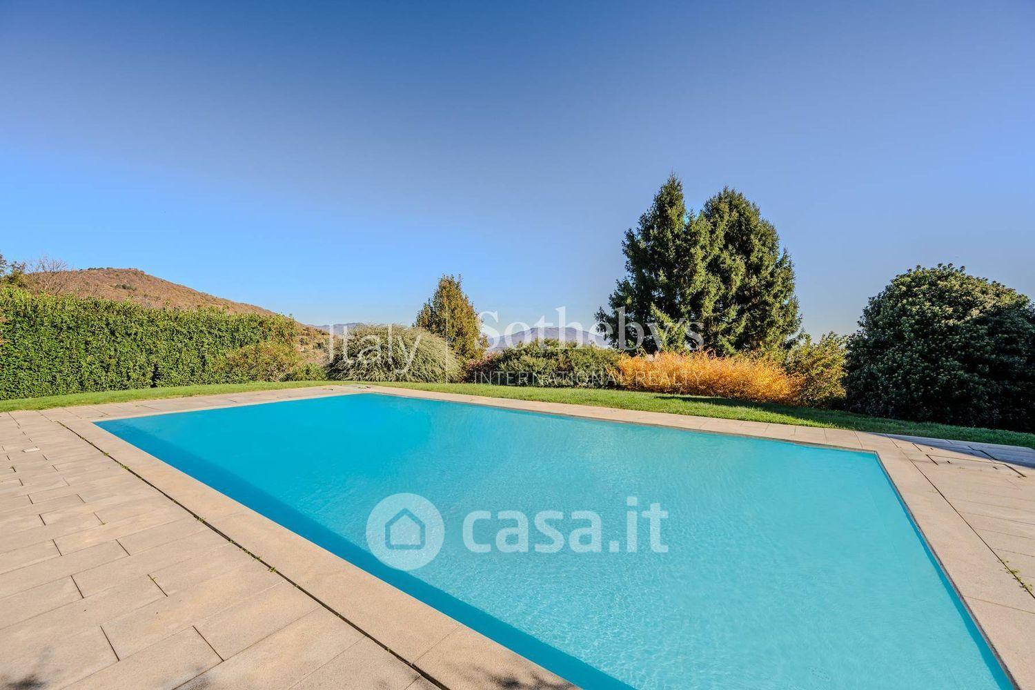 Villa in Via delle Rotte