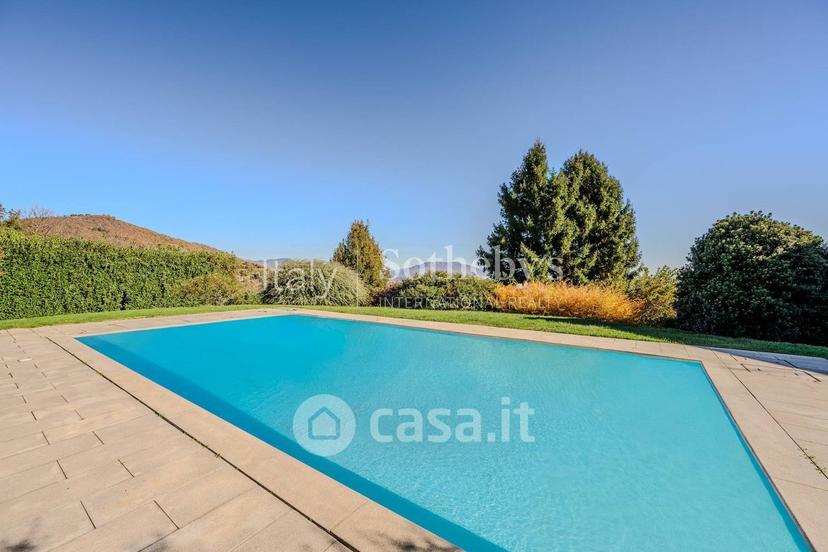 Villa in Via delle Rotte