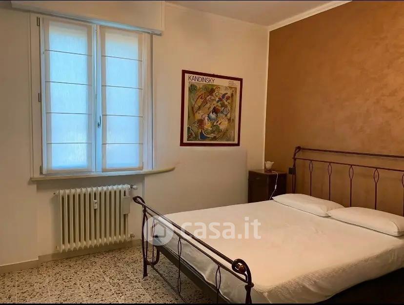 Stanza in Viale Umberto I — foto 3 di 4