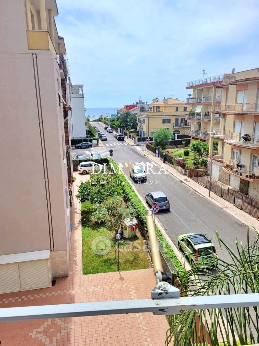 Bilocale in Via Dante Alighieri — foto 2 di 9